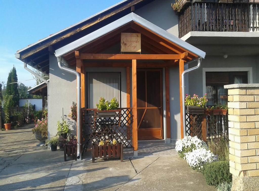 Guest House Dunavski Raj Kostol Εξωτερικό φωτογραφία
